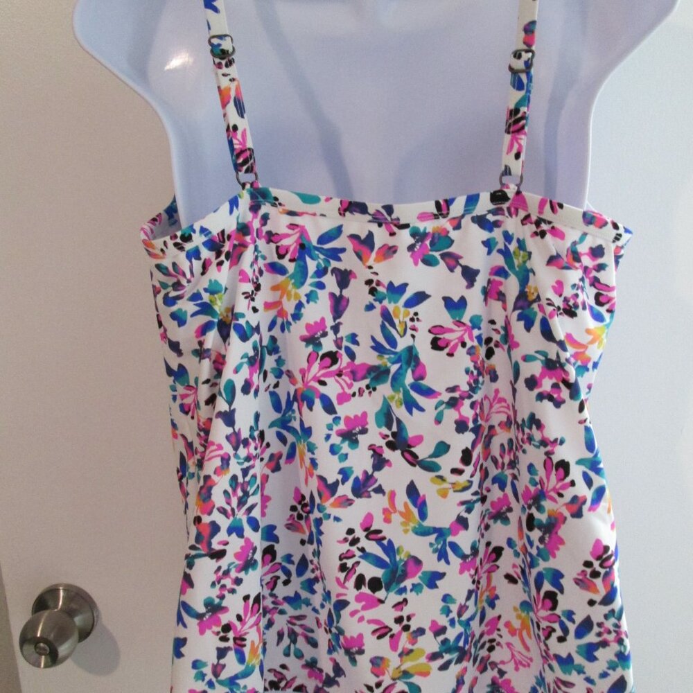 Island Escape Scorpio Tankini Floral-Print Twist-Front Top NWT Sz 12 - Picture 10 of 10